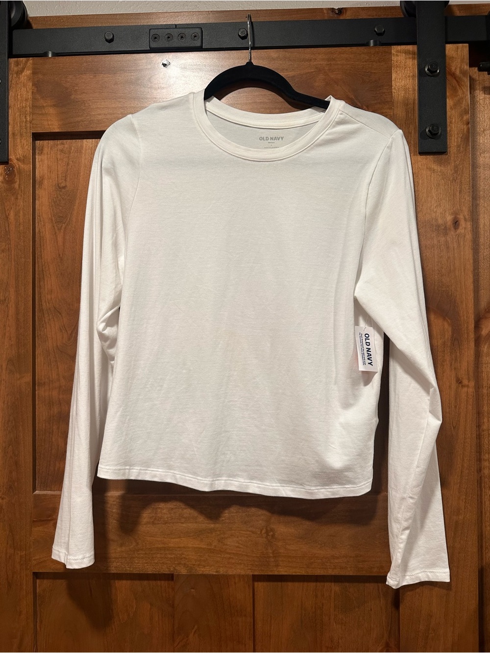Old Navy White Long-Sleeve Crewneck Women's Tee